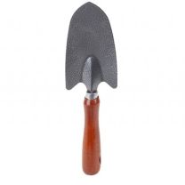 Garden hand trowel with wooden handle  951025